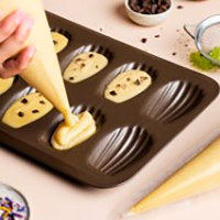 Butter Madeleine Batter Pouch
