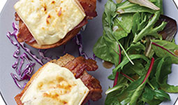 Bacon cheese bruschetta